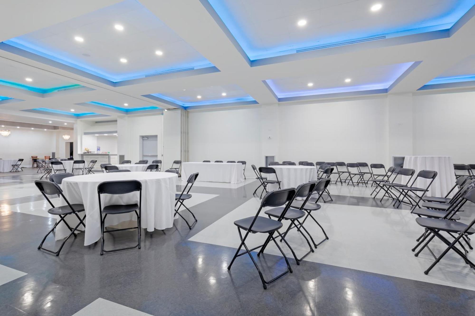 Clarion Hotel & Suites BWI Airport North Балтимор Екстериор снимка