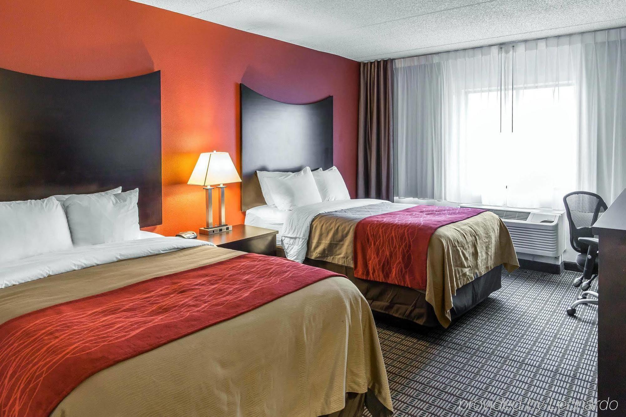 Clarion Hotel & Suites BWI Airport North Балтимор Екстериор снимка